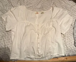 Levi’s shirt thumbnail 1