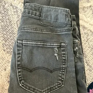 Black American Eagle Jeans thumbnail 7