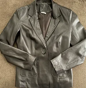Olly Vintage  100% Leather Jacket thumbnail 1