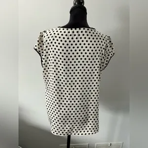 ZARA Pretty polka dot top🖤🤍🖤 thumbnail 4