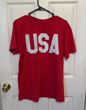 Red USA t thumbnail 1