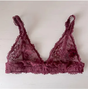 Monki NWOT maroon burgundy red lace detailed bralette - small thumbnail 1