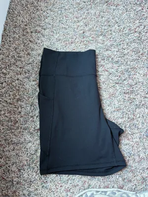 Fabletics Biker Shorts thumbnail 4