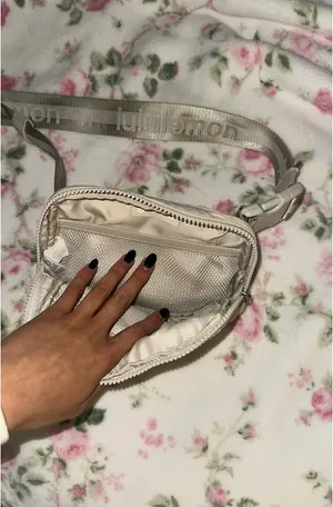 Lululemon Belt Bag thumbnail 2