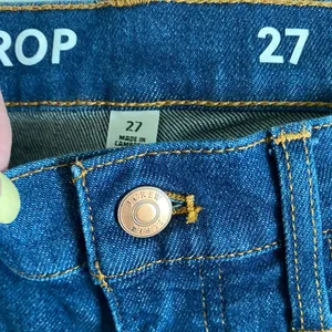 J.Crew Billie Demi Boot Crop Jeans‎ 27 Blue High Rise Raw Hem Medium Wash Denim thumbnail 7