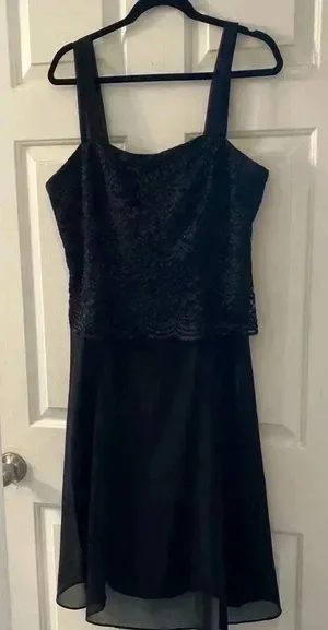 Black wedding dress with lace bodice and chiffon‎ skirt and straps Size XL thumbnail 1