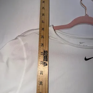 Nike Long Sleeve Shirt Womens XL White Dri-FIT Athletic Activewear Top thumbnail 6