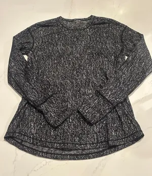 Lululemon black and white long sleeve running shirt approximate‎ size 10 thumbnail 1