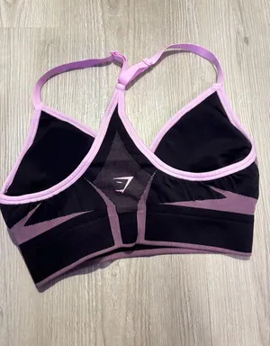 Gymshark sports bra thumbnail 2