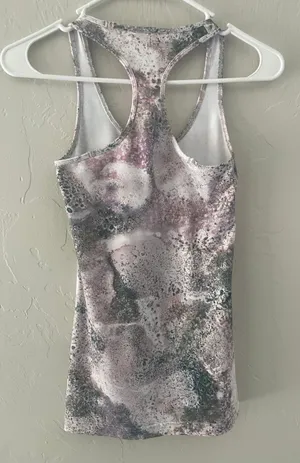 Lululemon Tank thumbnail 3