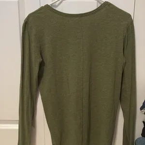 Green lulu long sleeve thumbnail 3