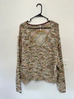 Free People Highland V Sweater- Size Small thumbnail 4