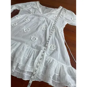 Antica Sartoria White Cotton Gauze Floral Applique Boho Cover Up Free Size (M/L) thumbnail 8