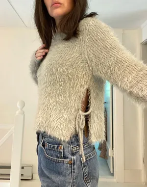 Majorelle / Revolve Marjorie Fuzzy Knit Sweater in Quartz thumbnail 4