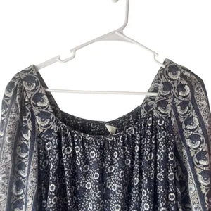 Lucky Brand Women's Size‎ Medium Blue Boho Floral Soft Modal 3/4 Sleeve Blouse thumbnail 2