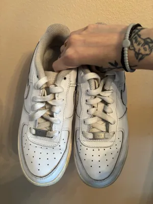 Nike Air Force 1 LE GS 'Triple White' thumbnail 3