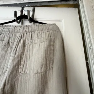 Old Navy High Rise Wide Leg Pants Sz M Beige Comfort Waist Office Casual Summer thumbnail 5