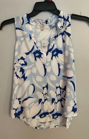 LOFT Blue‎ & White Floral Ruffle-Trim V-Neck Camisole thumbnail 1