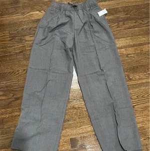 Old Navy Wide-Leg Pants thumbnail 1