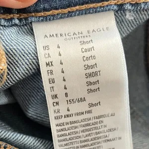 American Eagle Sz 4 Short The Perfect Vintage Wide Leg Selvedge Jeans High Rise‎ thumbnail 10