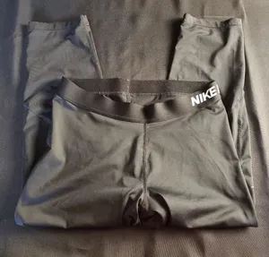 Nike‎ Dri-fit Cropped Black Leggings Large thumbnail 1