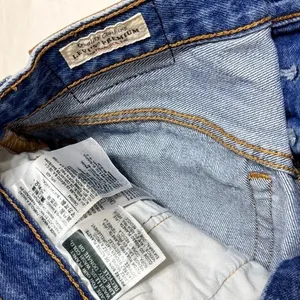 Levi's 501 Distressed Cutoff Denim Shorts Ripped Light‎ Wash Womens Size 26 thumbnail 5