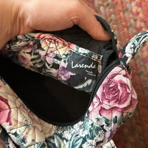 80s VTG ROSE QUILTED MINI TRAVEL DUFFLE BAG MAKE UP TOILETRY thumbnail 4