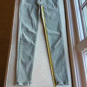 American Eagle Green Next Level Stretch Hi-Rise Jegging size 4 thumbnail 7