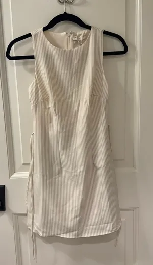 Cream and Dark Red Striped Romper White Size XS thumbnail 1