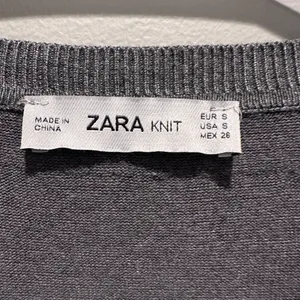 Zara Gray Pearl Embellished‎ Cardigan Sweater Size Small thumbnail 3