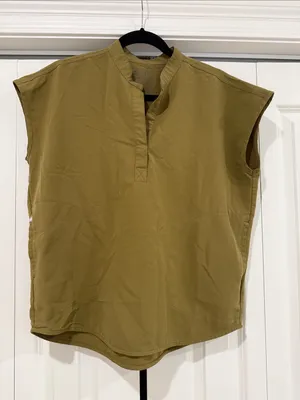 Women’s FIGS Martini Olive Rafaela Scrub Top thumbnail 1