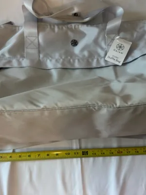 Gaiam Light Gray Duffle Bag for Women thumbnail 4