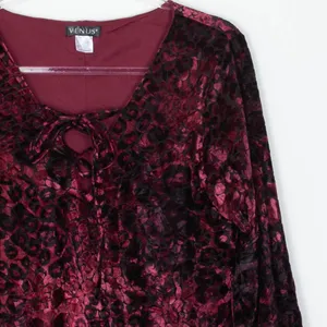 Venus‎ Womens Crushed Velvet Bell Sleeve Top Size L Red Black Dark Romantic Goth thumbnail 2