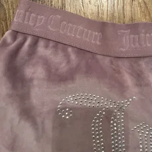 Juicy Couture Velour Sleep Shorts – Size M thumbnail 2