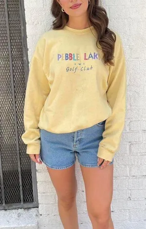 Vintage yellow pebble lake embroidered crewneck sz L women’s thumbnail 1