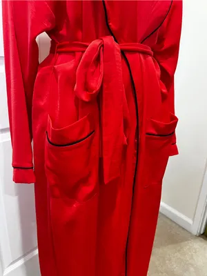 Fabletics Eco-satin Robe Strawberry Red With Black Trim With Pockets Size Medium thumbnail 5