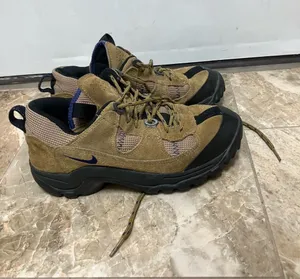 vintage 1990s Nike ACG hiking boots women’s 6.5 thumbnail 1