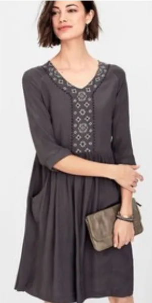 Garnet Hill Gray‎ Embroidered V Neck 3/4 Sleeve Dropped Waist Dress Size 8 thumbnail 1