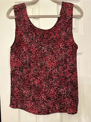 Women’s Pink & Black Animal Print Sleeveless Camisole thumbnail 1