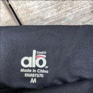alo Black Cropped Leggings Size M thumbnail 2