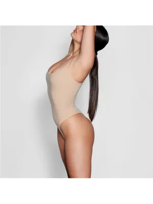 SKIMS fits everybody cami thong bodysuit color sand NWT size XS thumbnail 2