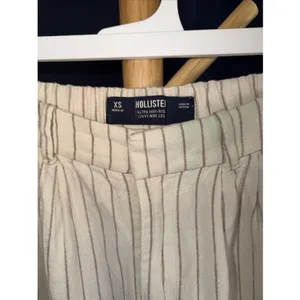 Hollister Livvy Cream Beige Linen Pleated Ultra High Rise Wide Trousers Pants XS thumbnail 2