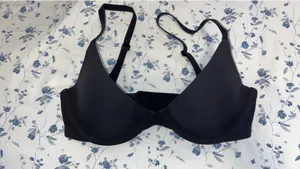 SKIMS Plunge Bra thumbnail 2