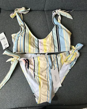bikini thumbnail 1