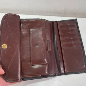 Vtg Dooney & Bourke AWL Black Pebbled Leather Kiss-lock Bifold Organizer Wallet thumbnail 9