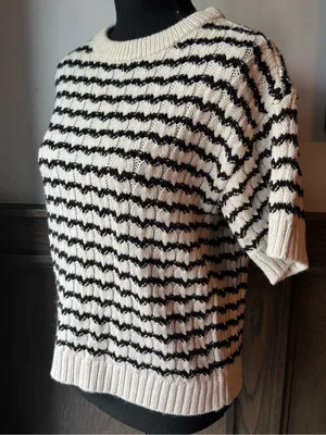 a.n.a cream and Black Short Sleeve Knit Sweater thumbnail 5