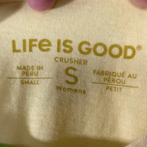 Life is Good Women's Size S Crusher Tee Yellow Floral Daisy Graphic T-Shirt thumbnail 5