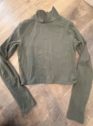 Zara Olive Green High Neck‎ Mock Neck Long Sleeve Crop Top - Size Medium thumbnail 1