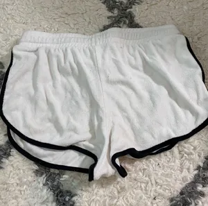 Forever 21 Cute White Shorts thumbnail 2
