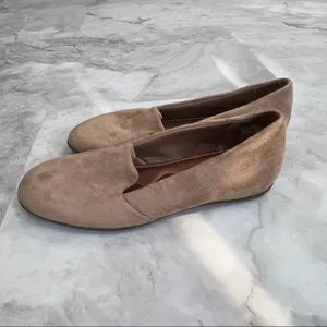 Baretraps Janine Flat Loafers‎ Women's Microfiber W/ Memory Foam Size 8 Brown thumbnail 2